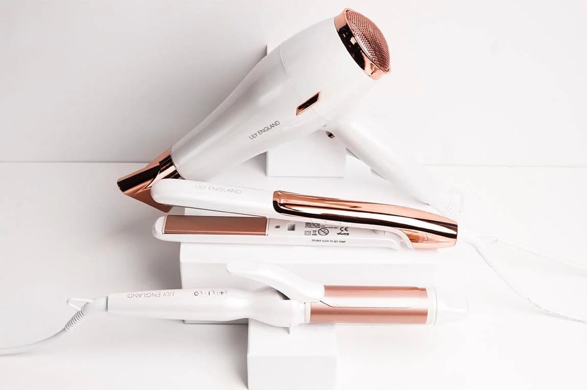 Transformiere deinen Look mit den renommierten Haarstyling-Werkzeugen von Emoxion
