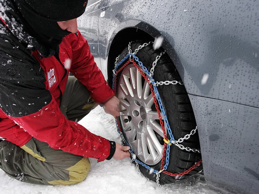 Schneeketten online kaufen: Wie Sie die passenden Schneeketten für Ihr Auto finden