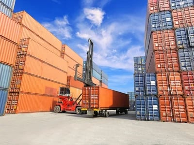 Containerdienst Berlin: Professionelle Containeraufstellung und Abfallrecycling
