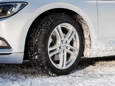 Finden Sie die passenden Schneeketten für Ihr Fahrzeug mit dem praktischen Ratgeber von Schneeketten4u