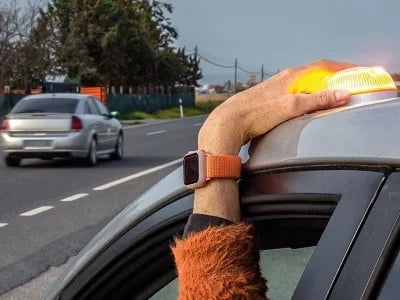Pannenhilfe neu definiert: Die Warnleuchte V16 mit Magnetbefestigung
