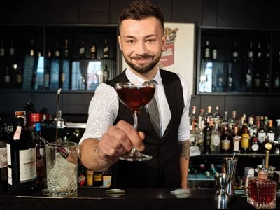 Cocktailkurs Berlin Potsdamer Platz: Die perfekte Mischung aus Fortbildung und Vergnügen für Cocktailliebhaber