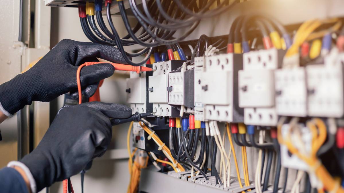 DGUV 3 Prüfung: Gesetzliche Vorgaben und praktische Umsetzung