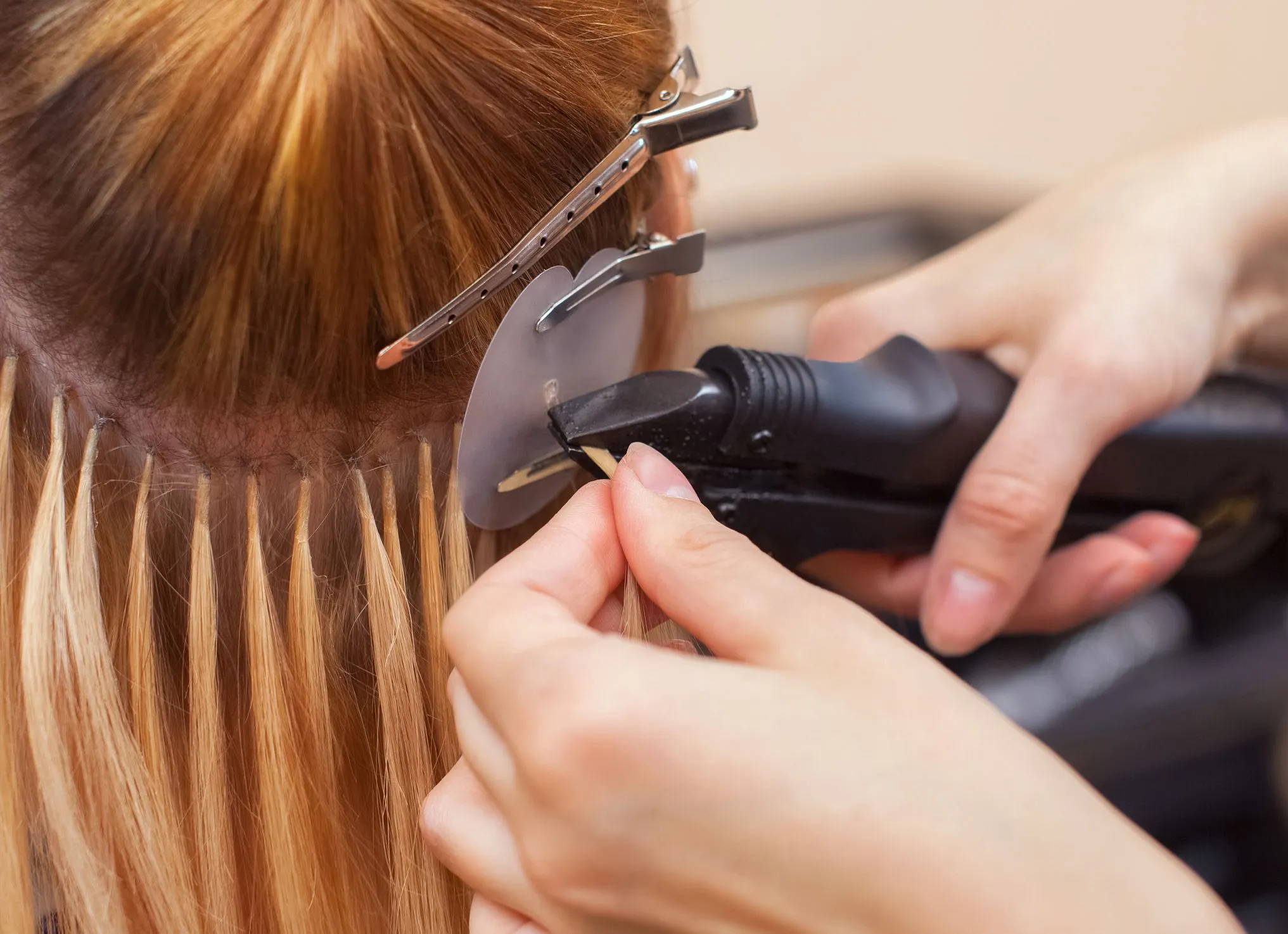 Expertise und Leidenschaft: Haarverlängerungen bei Beauty Emancipation