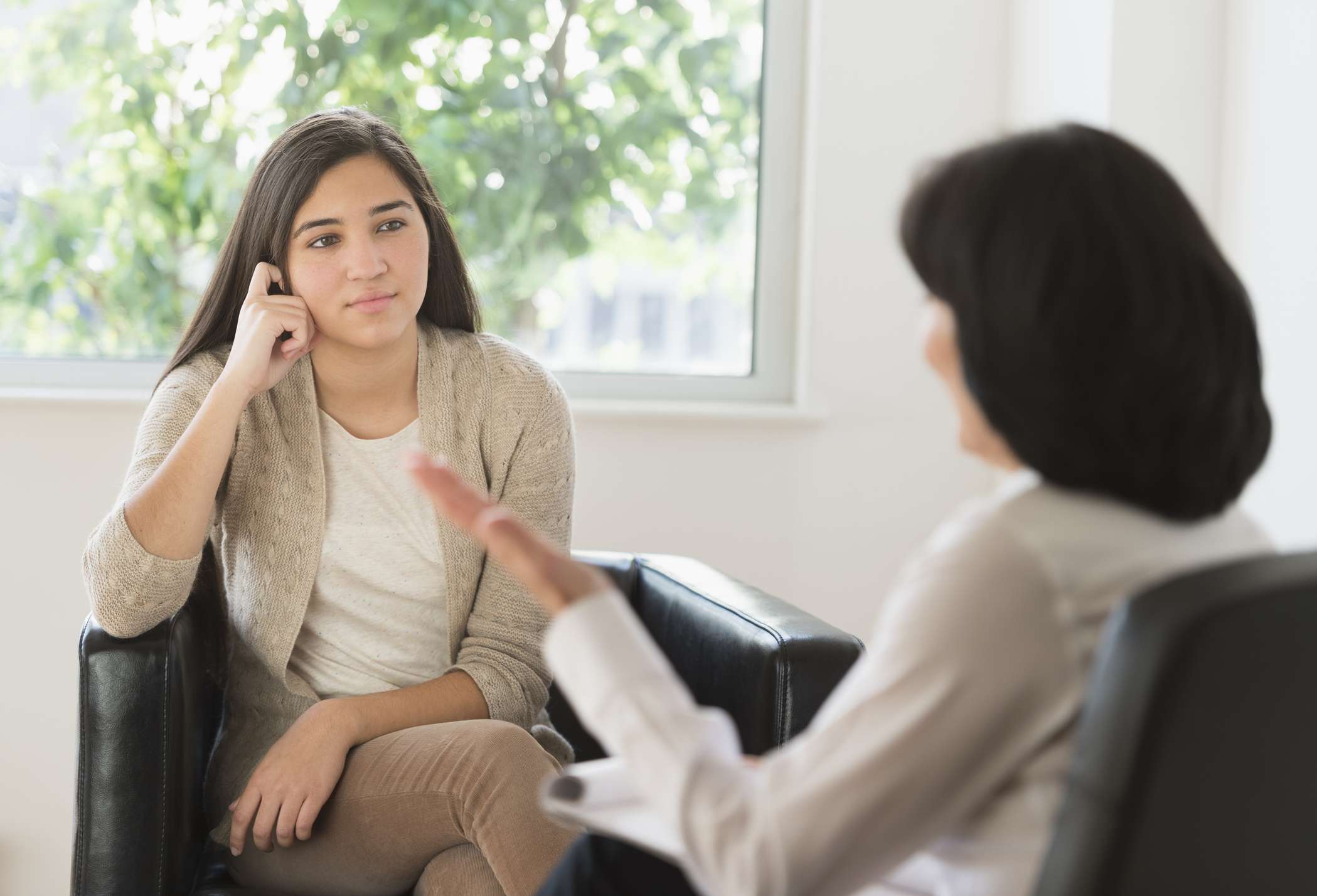 Psychiater in Deutschland: Dr. Hasna Ghannoum und ihre spezialisierte Behandlung von psychischen Problemen