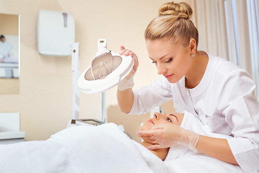 Dermatologie entmystifiziert: Geheimnisse enthüllt von einem Hautarzt