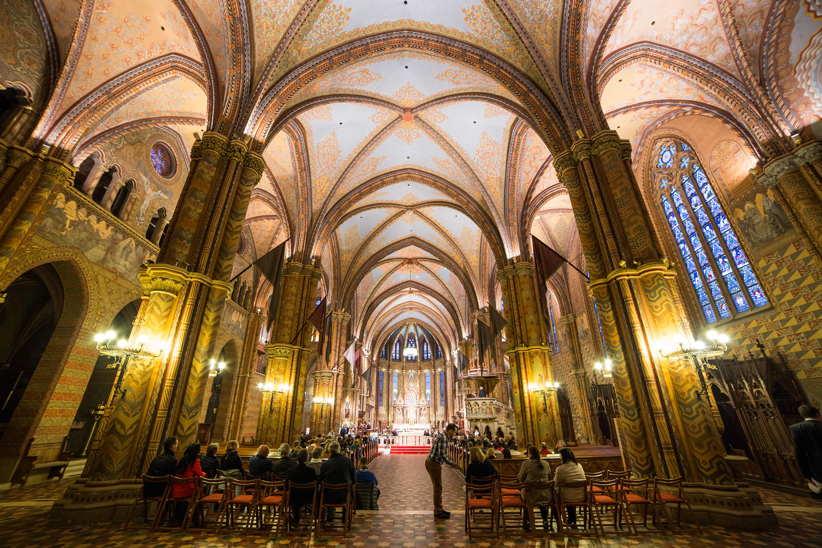 Architektur und Vergangenheit vereint: Die Burgkirche in Ingelheim im Wandel der Zeit