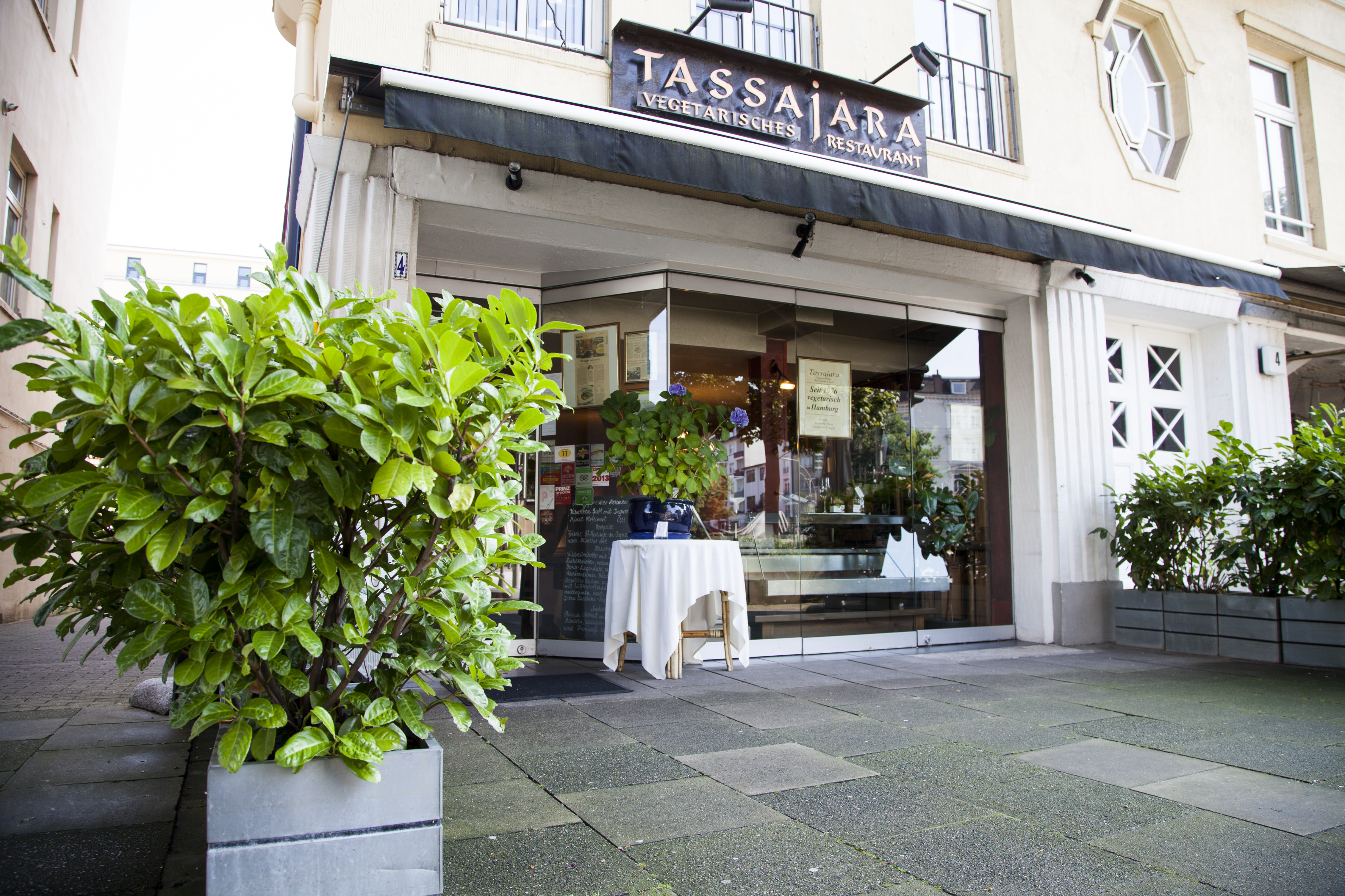 Entdecken Sie das beste gesunde vegane Mittagessen bei Tassajara: Hamburgs Top-Adresse für vegane Küche.