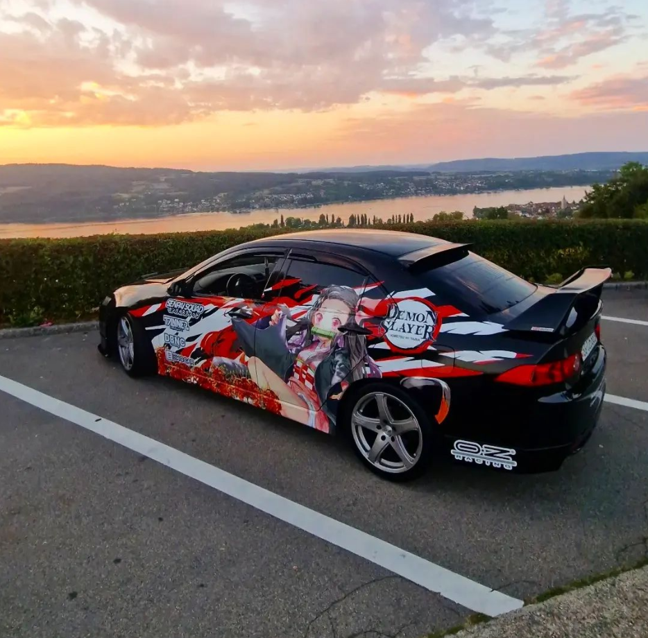 Challenger im Itasha-Stil: Folierungsideen für Anime-Liebhaber
