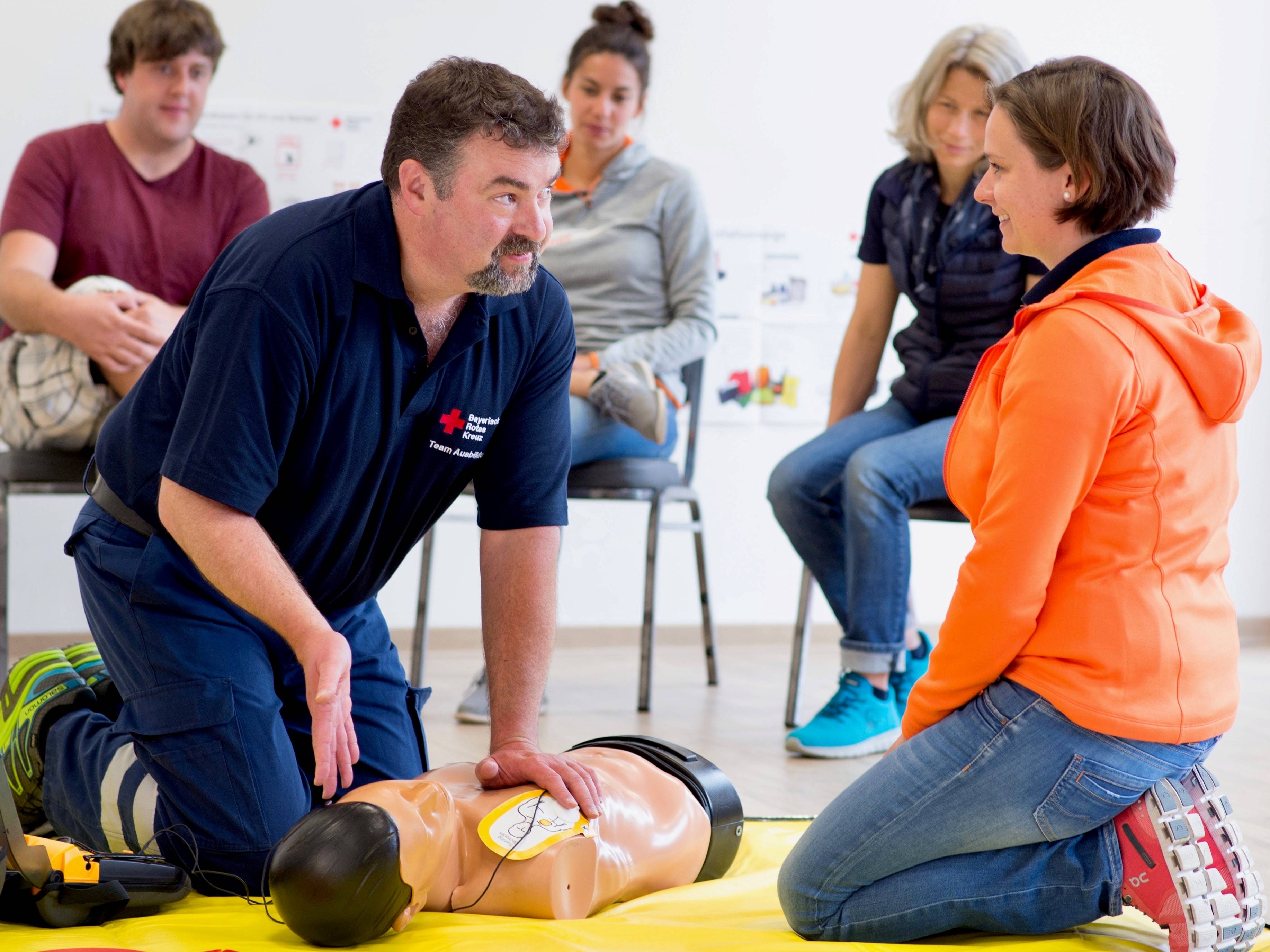 Warum jeder einen Erste-Hilfe Kurs absolvieren sollte
