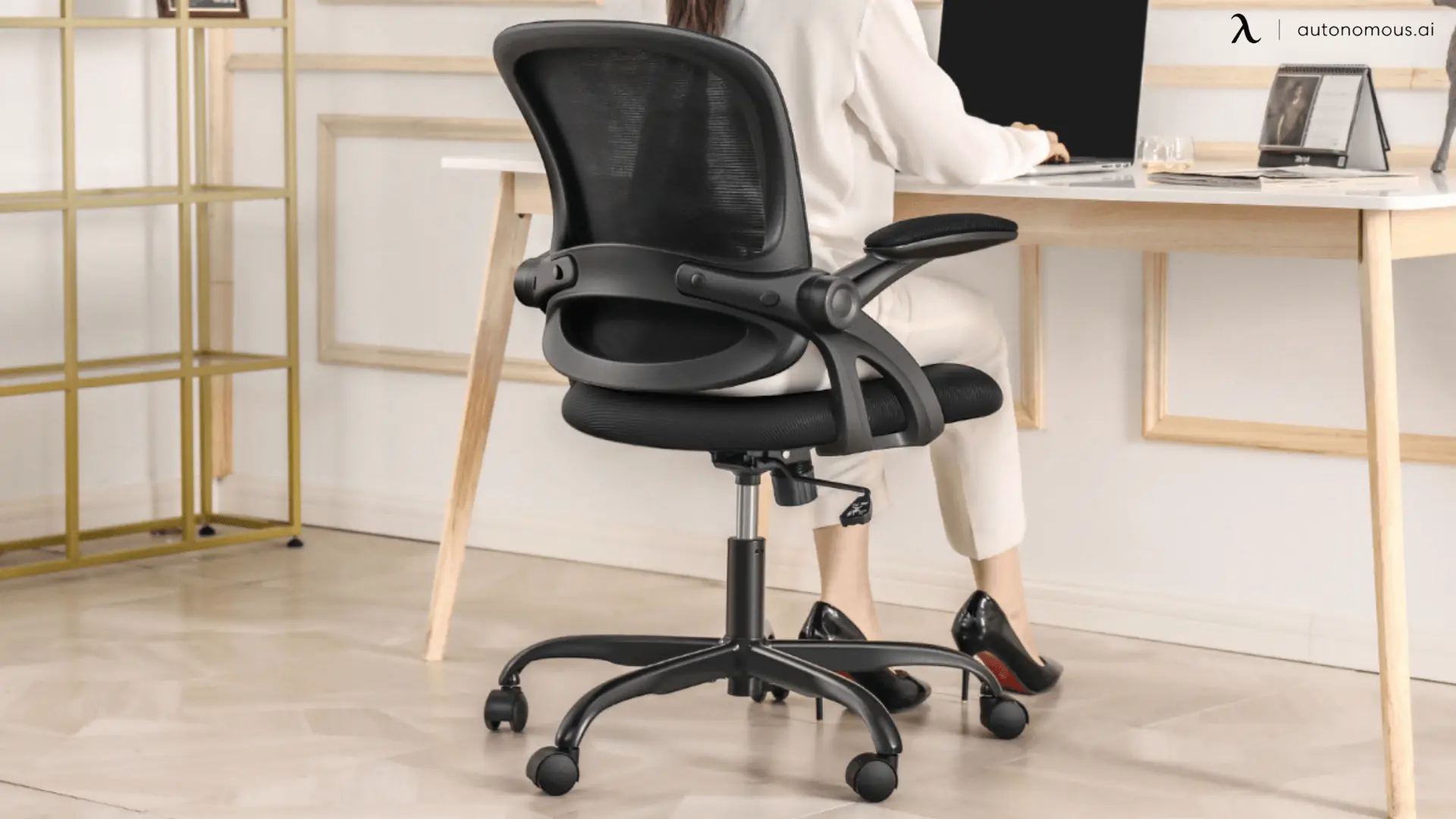 Upgrade Ruang Kerja Anda dengan Ergonomic Office Chairs dari Oscar Living